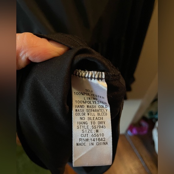 She + Sky Black Scoop Neck Long Sleeve Tiered Shift Dress Size M - Picture 4 of 7